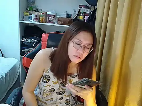 crizzybel online show from 04/21/26, 04:19