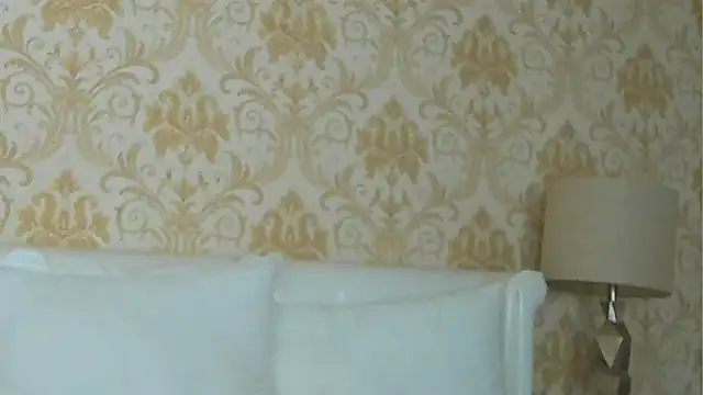 Snapshot of GiannaElliss chatting on 02/11/25, 07:44 GiannaElliss online show from 02/11/25, 07:44