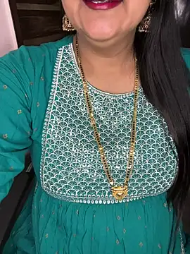 Zoya Varma004 online show from 03/19/26, 07:34