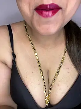Zoya Varma004 online show from 06/25/26, 05:56