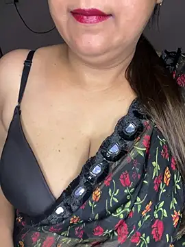 Zoya Varma004 online show from 07/02/26, 12:44