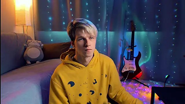 Breston Sweet online show from 03/17/26, 08:28