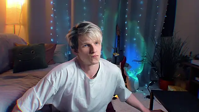 Breston Sweet online show from 04/10/26, 07:29