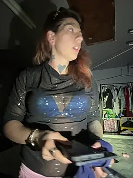 Snapshot of prettypurplep chatting on 12/01/25, 07:24 prettypurplep online show from 12/01/25, 07:24