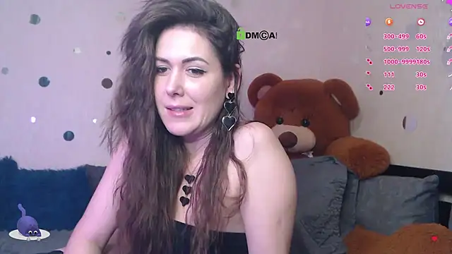 Snapshot of GENTLY--EVIL chatting on 02/13/25, 01:08 GENTLY--EVIL online show from 02/13/25, 01:08