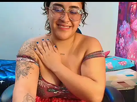 Snapshot of Karol_naughty chatting on 05/30/26, 01:30 Karol naughty online show from 05/30/26, 01:30