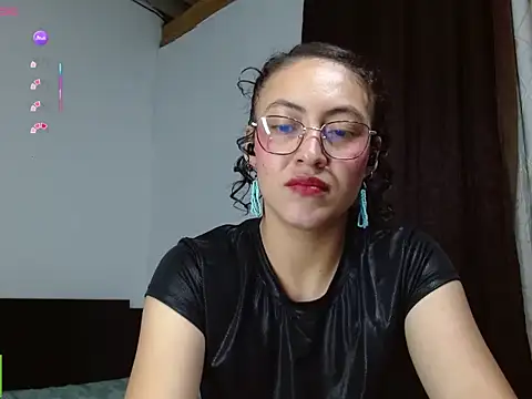 Olivia Bright online show from 04/20/26, 01:41