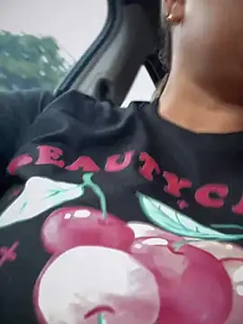 Snapshot of ValeryGrey chatting on 01/29/25, 07:53 ValeryGrey online show from 01/29/25, 07:53