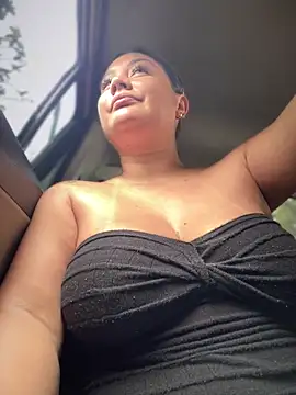 Snapshot of ValeryGrey chatting on 02/18/25, 08:25 ValeryGrey online show from 02/18/25, 08:25