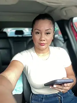 Snapshot of ValeryGrey chatting on 03/15/25, 08:32 ValeryGrey online show from 03/15/25, 08:32