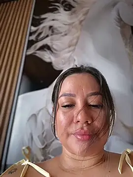 Snapshot of ValeryGrey chatting on 12/05/25, 03:09 ValeryGrey online show from 12/05/25, 03:09