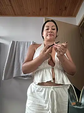 Snapshot of ValeryGrey chatting on 01/16/26, 07:07 ValeryGrey online show from 01/16/26, 07:07