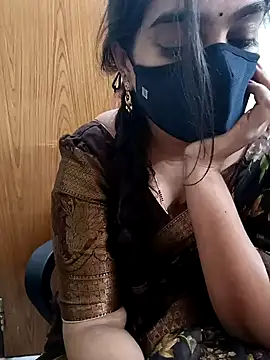 Snapshot of yoursana- chatting on 12/11/24, 03:58 yoursana- online show from 12/11/24, 03:58