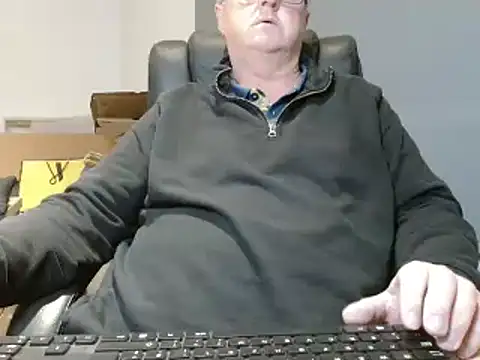 Snapshot of bigbadjon69 chatting on 12/21/24, 10:51 bigbadjon69 online show from 12/21/24, 10:51