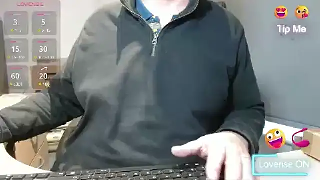 Snapshot of bigbadjon69 chatting on 02/13/25, 03:14 bigbadjon69 online show from 02/13/25, 03:14