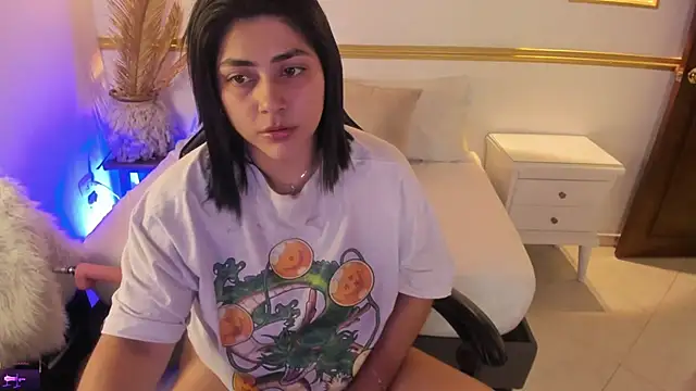Snapshot of lucy26_ chatting on 02/21/25, 08:29 lucy26 online show from 02/21/25, 08:29