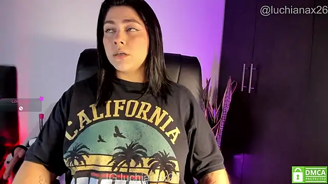 lucy26  online show from 04/10/26, 02:39