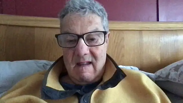 Snapshot of Oldpistolpete chatting on 12/13/24, 10:08 Oldpistolpete online show from 12/13/24, 10:08