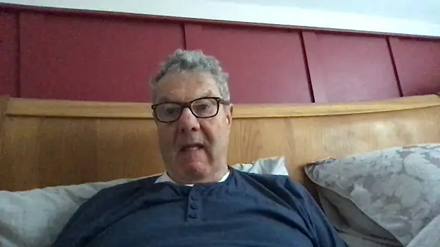 Snapshot of Oldpistolpete chatting on 12/18/24, 09:47 Oldpistolpete online show from 12/18/24, 09:47