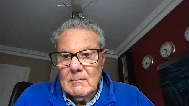 Snapshot of Oldpistolpete chatting on 02/05/25, 10:30 Oldpistolpete online show from 02/05/25, 10:30