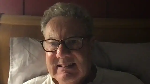 Snapshot of Oldpistolpete chatting on 10/12/25, 10:42 Oldpistolpete online show from 10/12/25, 10:42