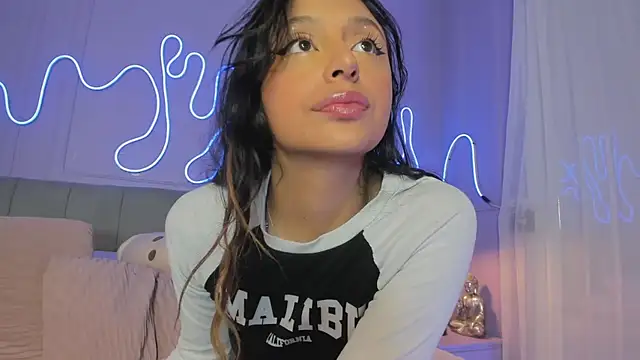 Sofly s online show from 09/09/25, 11:54