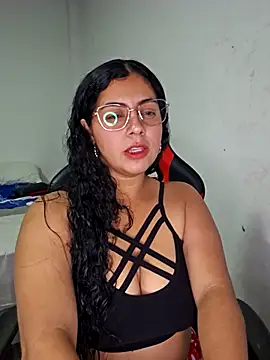 Mary pinkish online show from 01/12/26, 02:50