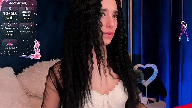 Snapshot of VanessaAngel chatting on 01/25/25, 06:55 VanessaAngel online show from 01/25/25, 06:55