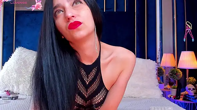 Snapshot of VanessaAngel chatting on 11/03/25, 06:58 VanessaAngel online show from 11/03/25, 06:58