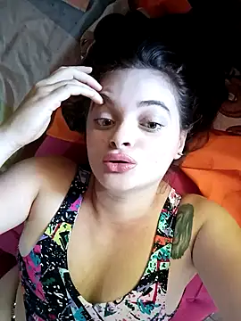 Snapshot of Emmacut chatting on 03/01/26, 04:53 Emmacut online show from 03/01/26, 04:53