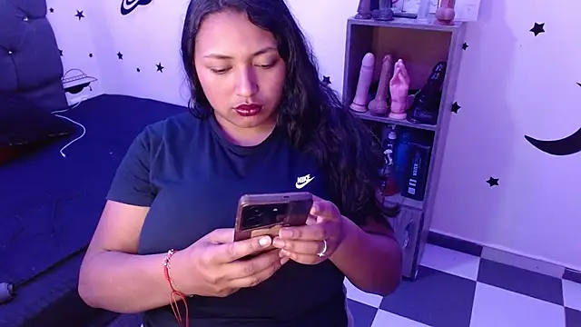 tatiana wd online show from 03/16/25, 01:38