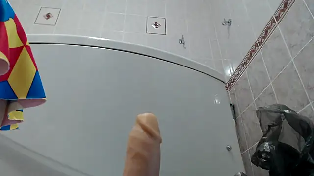 Snapshot of Crazy_team_ chatting on 01/03/25, 02:43 Crazy team online show from 01/03/25, 02:43