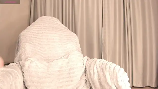 mia lui online show from 07/20/26, 03:14