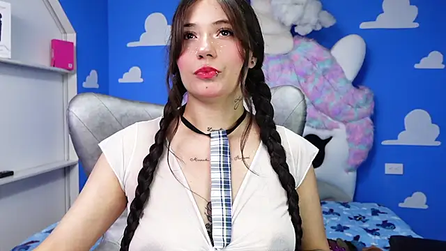 Snapshot of miss_sharlotte18 chatting on 06/02/26, 06:10 miss sharlotte18 online show from 06/02/26, 06:10