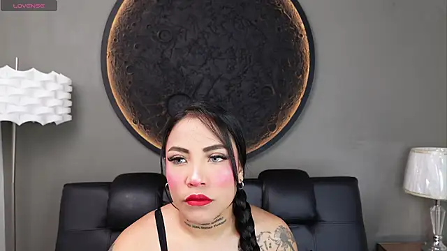 miss vaiolette online show from 04/22/26, 11:01