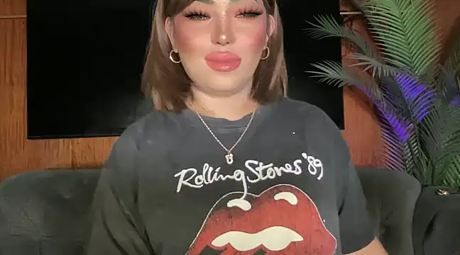 BigDominaMia online show from 02/02/25, 03:28