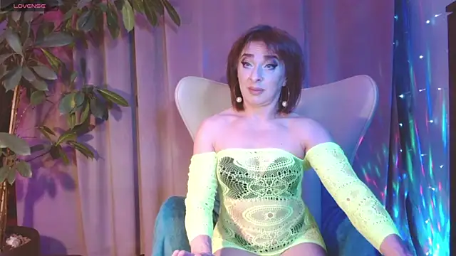 julia renard online show from 10/12/25, 05:39