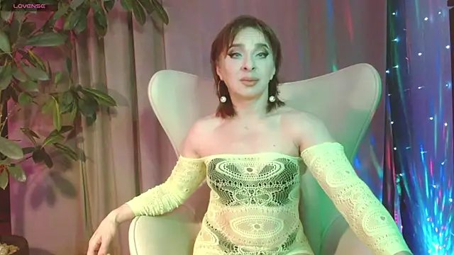 julia renard online show from 10/26/25, 11:05