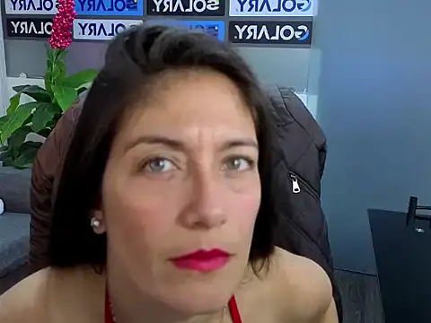 Snapshot of AnnyMilet_ chatting on 02/16/26, 02:24 AnnyMilet online show from 02/16/26, 02:24