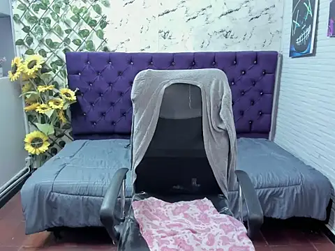 AnnyMilet  online show from 03/26/26, 03:56