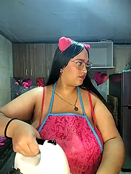 Snapshot of Teffy__xxx chatting on 02/14/25, 10:04 Teffy xxx online show from 02/14/25, 10:04