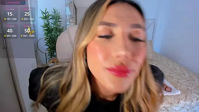 NiaBennet  online show from 02/01/25, 05:58