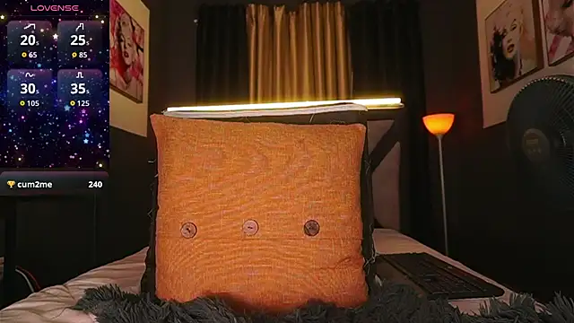 stelleknox  online show from 04/21/26, 03:07