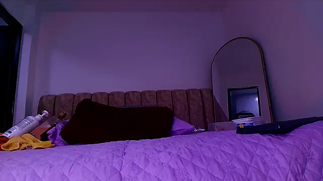  linda milk  online show from 04/24/26, 03:09