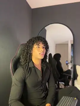 Lucas eevans online show from 04/14/26, 12:33