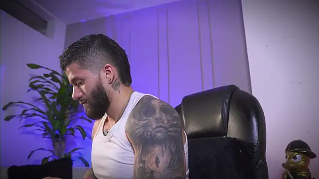 Frank Farrell online show from 04/21/26, 01:42