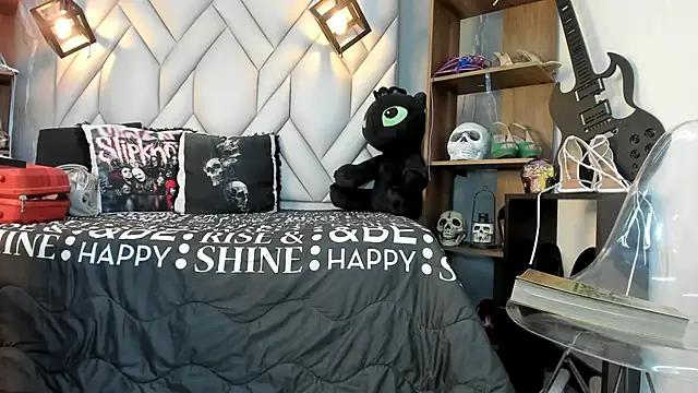 MirandaHaguen online show from 02/04/25, 09:41