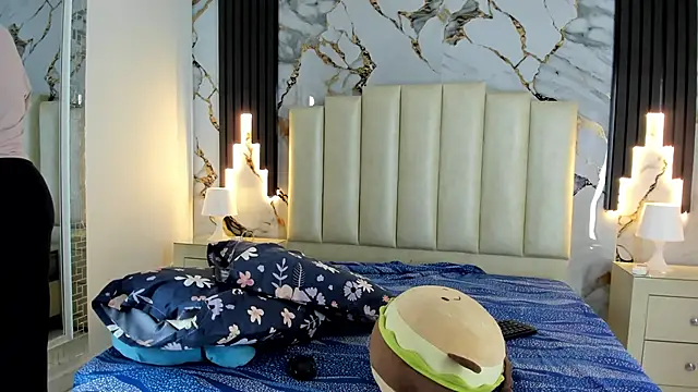 mollieblue69 online show from 01/23/25, 12:30