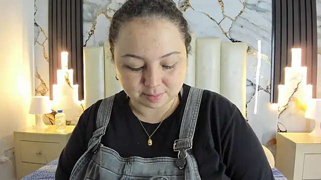 mollieblue69 online show from 02/23/25, 02:40