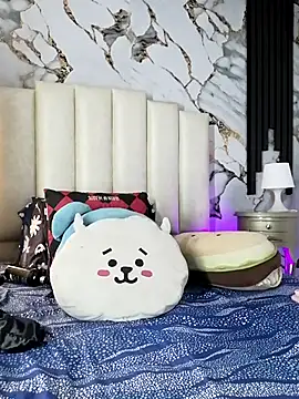 mollieblue69 online show from 11/12/25, 01:22